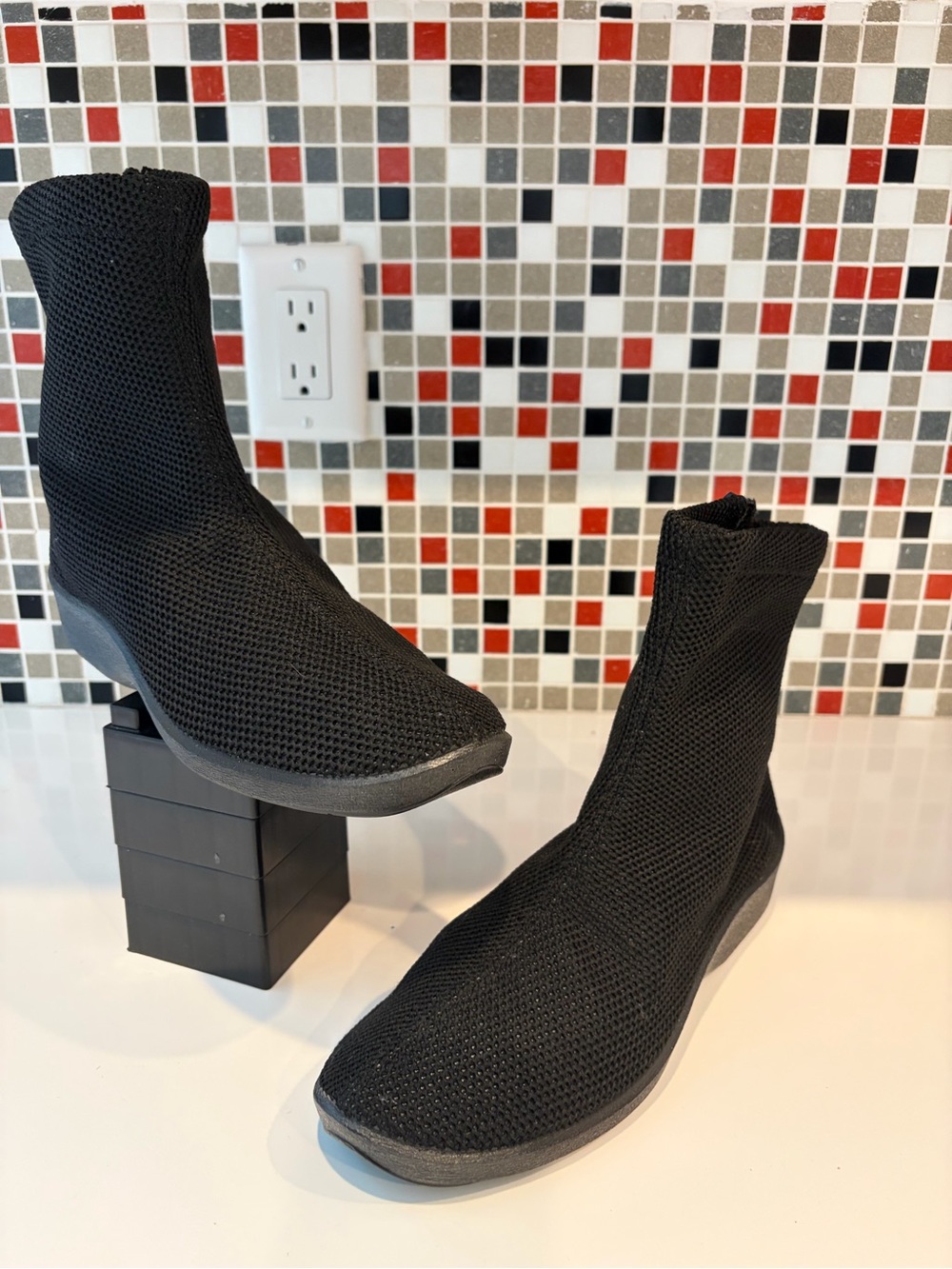 Arcopedico Milan Black Knit Sock Side-Zip Ankle Boots - 41 EU (9.5-10 US) -NWOB!